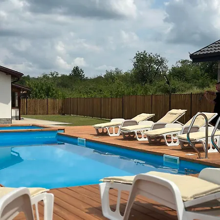 братановите къщи Guest house 3*