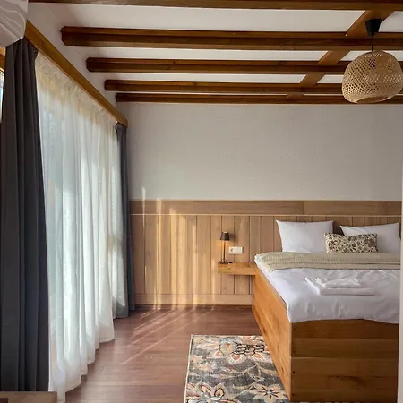 братановите къщи Guest house 3*